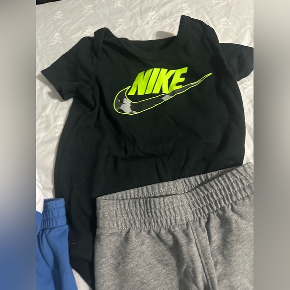 Nike Infant Set - Blue, White, Gray, Black - Picture 4 of 11